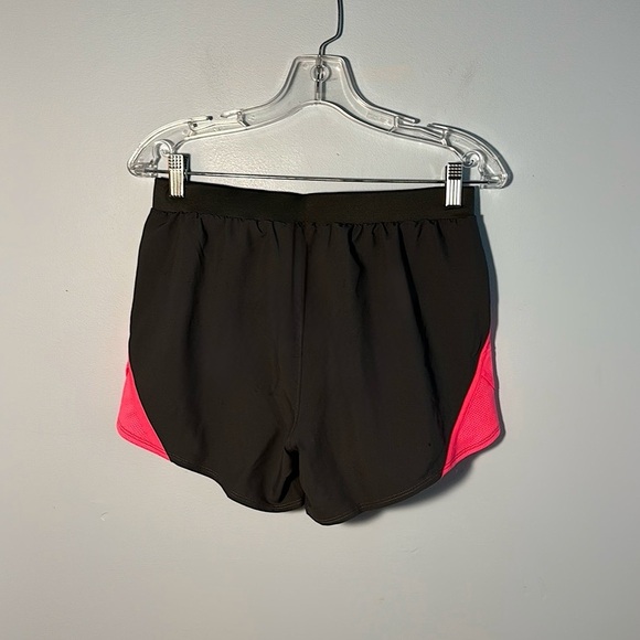 Under Armour Running Shorts - Picture 2 of 2